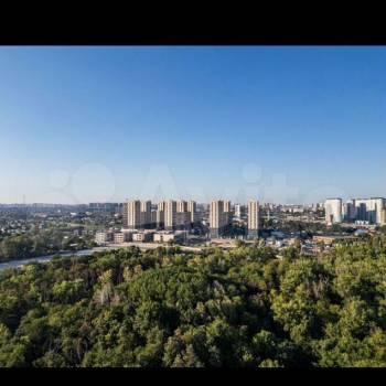 Продается 1-комнатная квартира, 37 м²