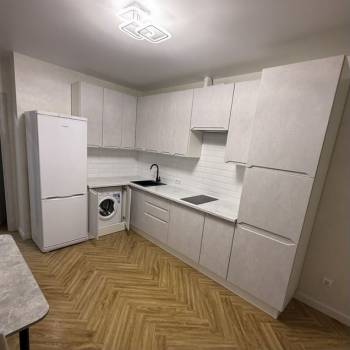 Сдается 1-комнатная квартира, 43 м²
