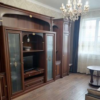 Продается 1-комнатная квартира, 47,6 м²