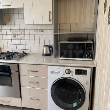 Сдается Многокомнатная квартира, 57,8 м²