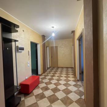 Сдается 2-х комнатная квартира, 74 м²