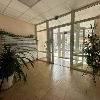 Продается 1-комнатная квартира, 47 м²