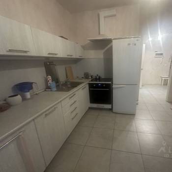 Сдается 1-комнатная квартира, 45 м²