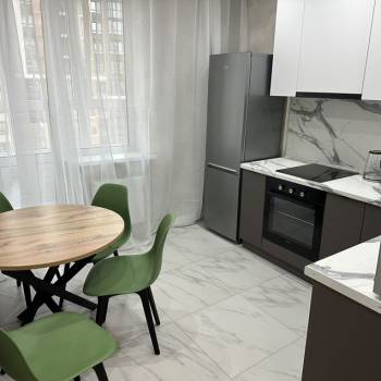 Сдается 1-комнатная квартира, 39 м²