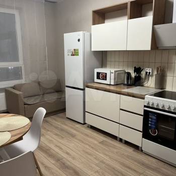 Сдается 1-комнатная квартира, 39 м²