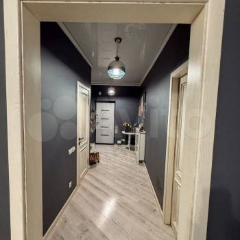 Продается 1-комнатная квартира, 50,6 м²