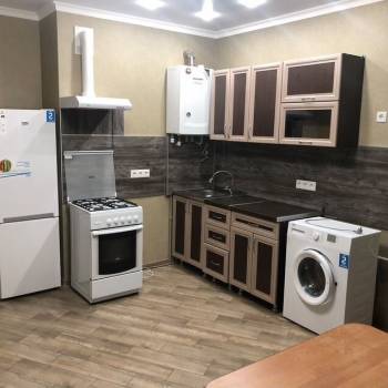 Сдается 1-комнатная квартира, 42 м²