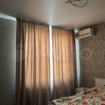 Сдается 1-комнатная квартира, 56 м²