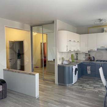 Сдается 1-комнатная квартира, 56 м²