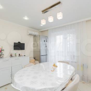 Продается 3-х комнатная квартира, 97 м²