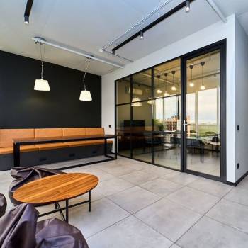 Продается Нежилое помещение, 107 м²