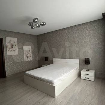 Сдается Многокомнатная квартира, 110 м²