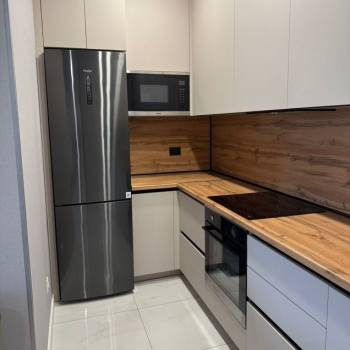 Сдается 1-комнатная квартира, 50 м²