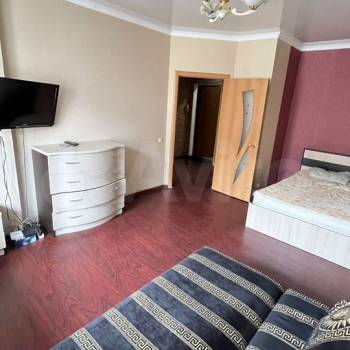 Сдается 1-комнатная квартира, 45 м²