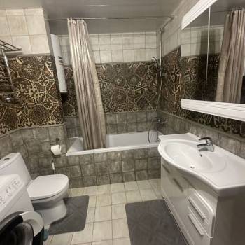 Сдается 1-комнатная квартира, 55 м²