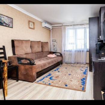Продается 1-комнатная квартира, 46 м²