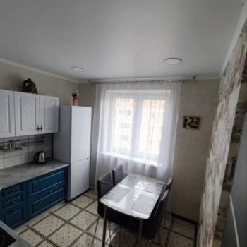 Сдается 1-комнатная квартира, 42 м²