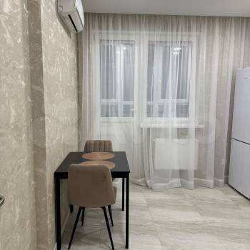 Сдается 1-комнатная квартира, 36,8 м²