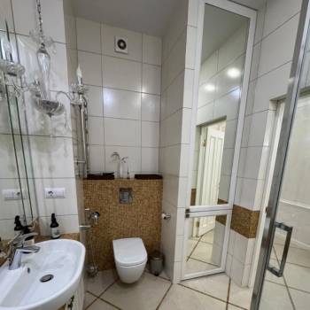 Сдается 2-х комнатная квартира, 75 м²