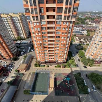 Сдается 2-х комнатная квартира, 75 м²