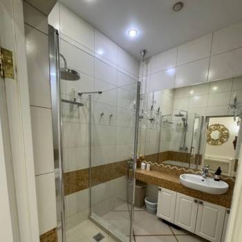 Сдается 2-х комнатная квартира, 75 м²