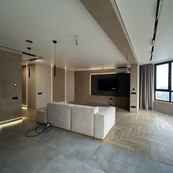 Продается 1-комнатная квартира, 89,7 м²