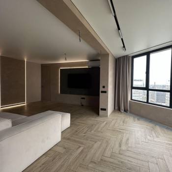 Продается 1-комнатная квартира, 89,7 м²