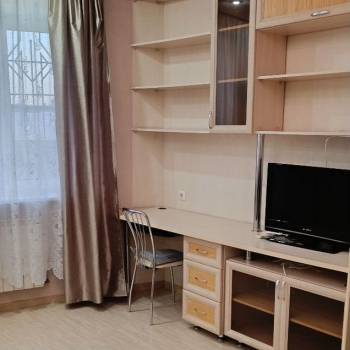 Сдается 1-комнатная квартира, 50 м²