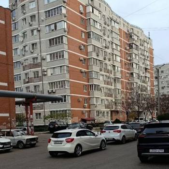 Сдается 1-комнатная квартира, 50 м²