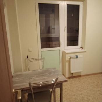 Сдается 1-комнатная квартира, 38 м²