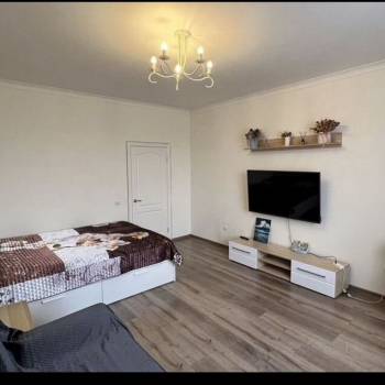 Сдается 1-комнатная квартира, 54 м²