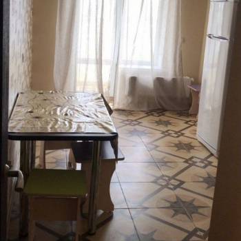 Сдается 1-комнатная квартира, 43 м²