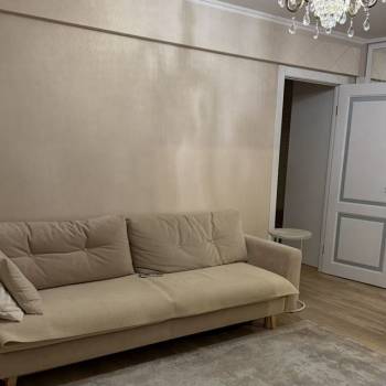 Продается Многокомнатная квартира, 60 м²