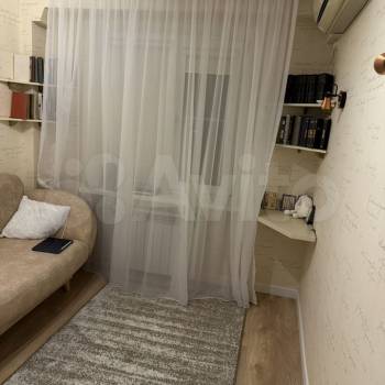 Продается Многокомнатная квартира, 60 м²