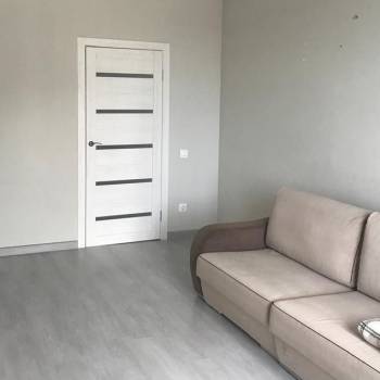 Сдается 1-комнатная квартира, 42 м²
