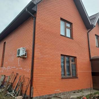 Продается Дом, 240 м²