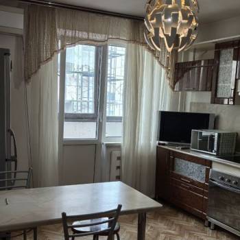 Сдается 2-х комнатная квартира, 80 м²