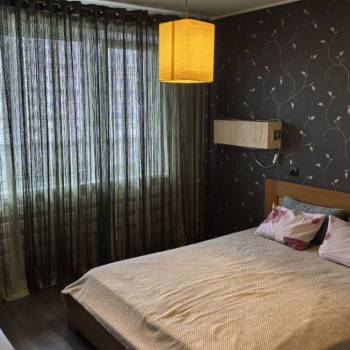 Сдается 2-х комнатная квартира, 80 м²