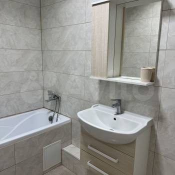 Продается 1-комнатная квартира, 44 м²