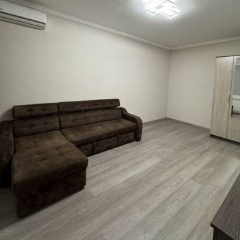 Продается 1-комнатная квартира, 44 м²