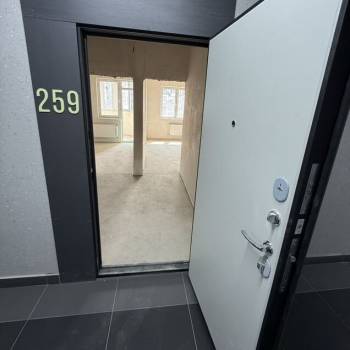 Продается 1-комнатная квартира, 38 м²