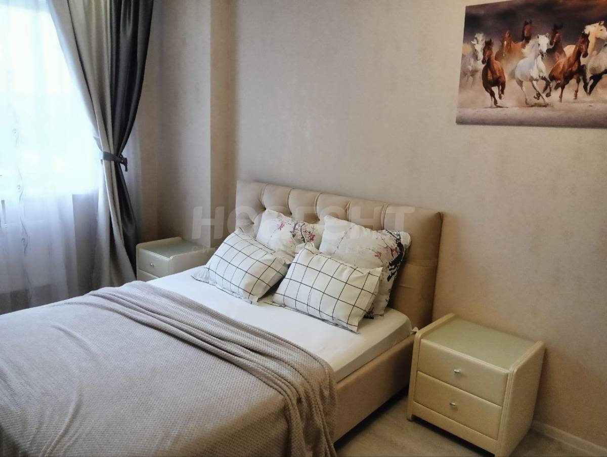 Сдам 1-ком. квартиру посуточно (ул. Кореновская)