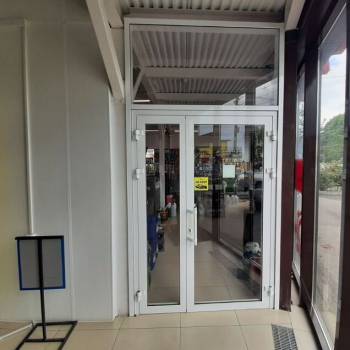 Сдается Торговое помещение, 145 м²