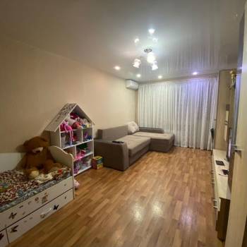 Продается 1-комнатная квартира, 46,1 м²