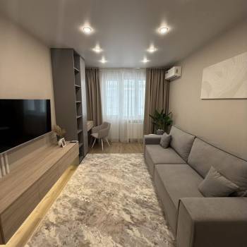 Продается 1-комнатная квартира, 39 м²