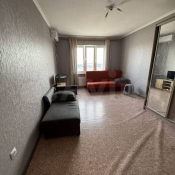 Продается 1-комнатная квартира, 43 м²