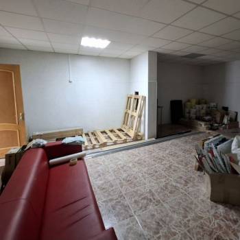 Продается Нежилое помещение, 1310 м²