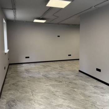 Продается Нежилое помещение, 65 м²