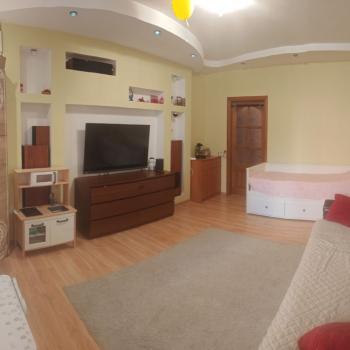 Продается 2-х комнатная квартира, 80 м²