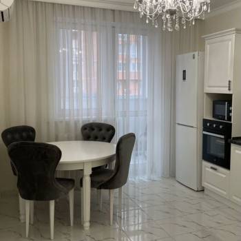 Сдается 1-комнатная квартира, 50 м²